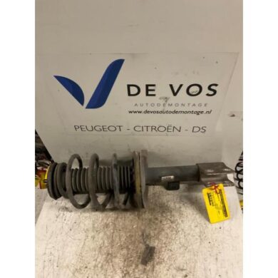Peugeot 307 2.0 HDi 135 16V FAP Front shock absorber rod, right 2006 5202CZ-5002FY