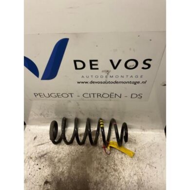 Peugeot 308 2.0 HDi 16V Euro 5 FAP Schraubenfeder hinten 2011 5102V8