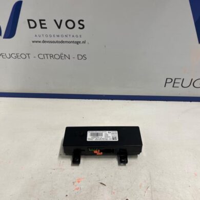 Peugeot 5008 1.2 12V e-THP PureTech 130 Telefon Interface 2018 9829967280-9829237580