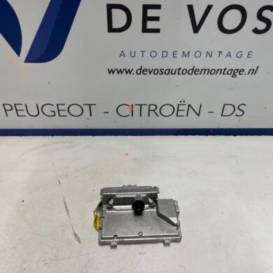 Opel Grandland X 1.2 Turbo 12V Hybrid 136 Front camera 2025 1697275080-9864607480
