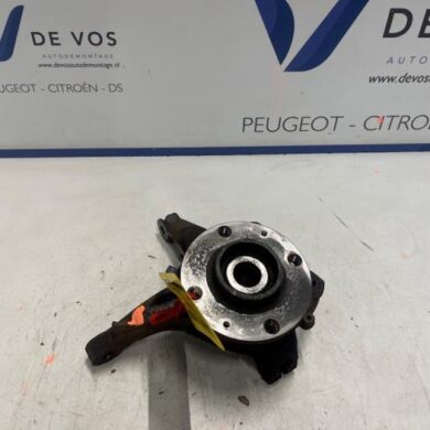 Peugeot 2008 e-2008 50 kWh Knuckle, front right 2021 9826532380