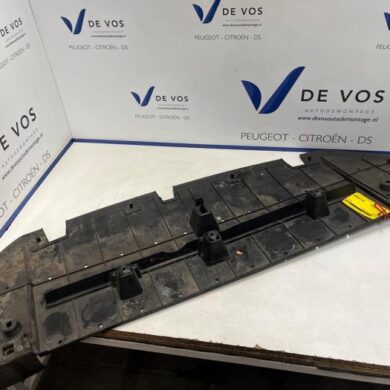 Peugeot 2008 e-2008 50 kWh Bash plate 2021 9837939880
