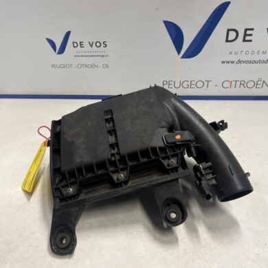 Peugeot 5008 1.6 BlueHDi 115 Air box BHX-BH01 2016 9806561080