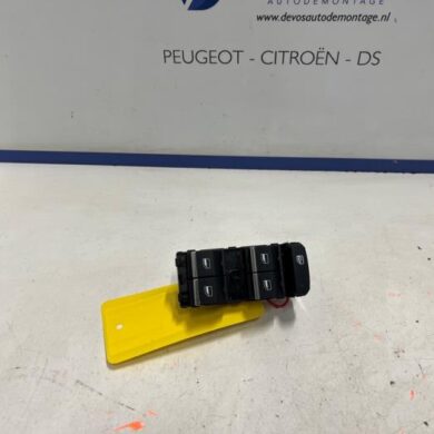 Opel Grandland X 1.2 Turbo 12V Hybrid 136 Multi-functional window switch 2025 98518605ZD