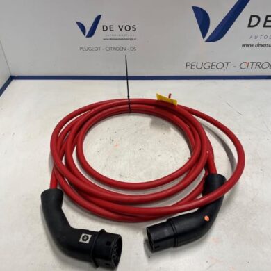 Peugeot 2008 e-2008 50 kWh Charching cable electric car 2021 9844681480