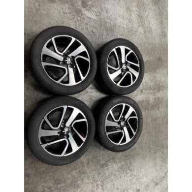 Peugeot 108 1.0 12V VVT-i Velgen set + banden 2019 B0009089XY
