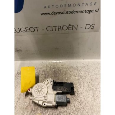Peugeot 407  Raammotor Portier 2005 9222Y9