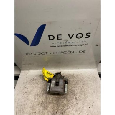 Peugeot 207 1.6 16V VTi Rear brake calliper, right 5FS 2010 4400W6