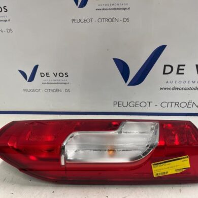 Peugeot Boxer 2.0 BlueHDi 110 Taillight, left 2019 1612401580