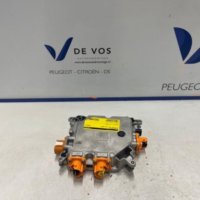 DS Automobiles DS4  Fuse box 2024 9851960380