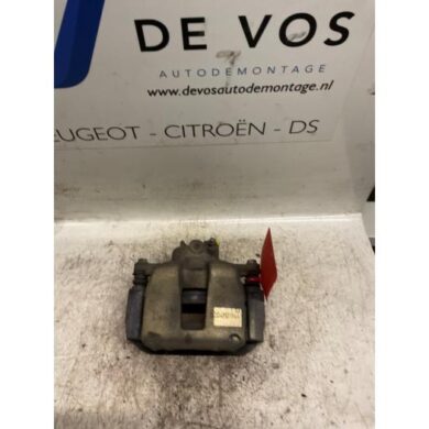 Citroen C4 1.6 16V Remklauw (Tang) links-voor NFU 2005 4400N2