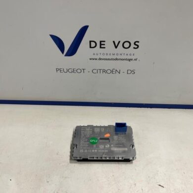 Opel Mokka 1.2 Turbo Hybrid 12V Wireless charger 2025 9833986680