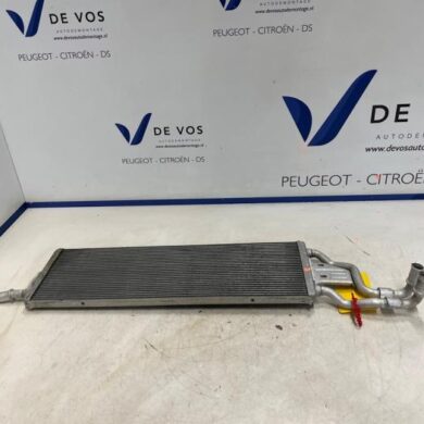 Peugeot 308 1.6 16V HYbrid 180 Radiator 5G06 2023 9830667680