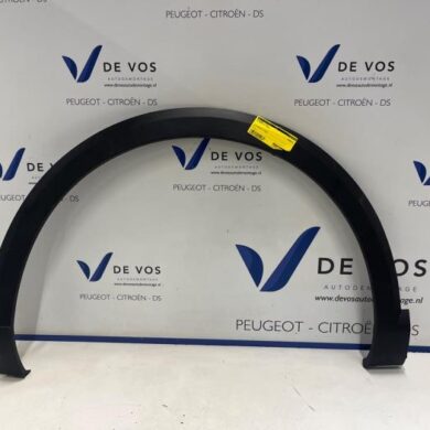 Citroen C4 1.5 Blue HDi 130 16V Wheel arch strip 2022 98329590XT