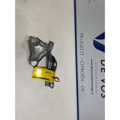 Peugeot 308 1.2 PureTech Hybrid 136 Bonnet Hinge 2023 9835298880