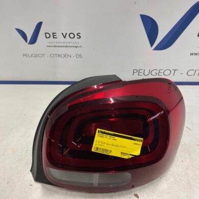 Citroen C3 1.2 12V e-THP PureTech 110 Taillight, right 2024 9812257480