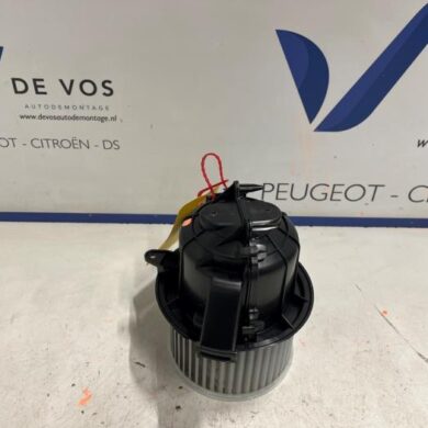 Opel Mokka 1.2 Turbo Hybrid 12V Kachel Ventilatiemotor 2025 9833380480