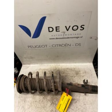 Peugeot 2008 1.2 12V e-THP PureTech 130 Schokdemperpoot links-voor 2019 9820326380