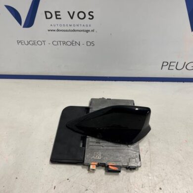 Peugeot 308 1.6 16V HYbrid 180 Antenna 2023 1693236680-9860265180-1696339780