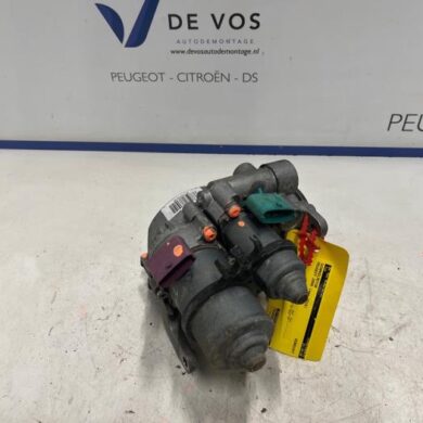 Peugeot 2008 1.2 Vti 12V PureTech 82 Schakelmotor 2016 9674098980 20A612