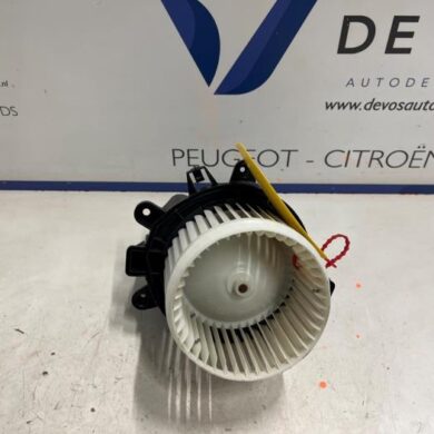 Peugeot 3008 e-3008 Long Range 230 97 kWh Kachel Ventilatiemotor 2025 9848503380