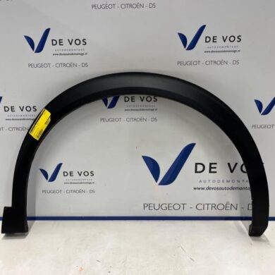Peugeot 2008  Spatbord Lijst 2024 98257366XT