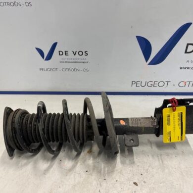 Peugeot 308 1.6 16V HYbrid 180 Front shock absorber rod, right 2023 9844509380