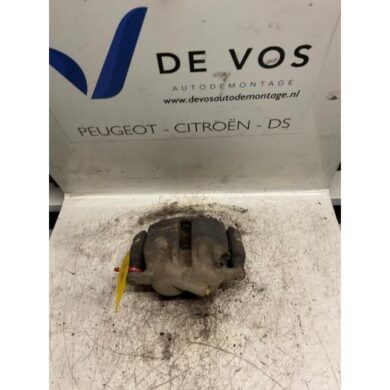 Peugeot Expert 1.6 HDi 90 Front brake calliper, right 9HU 2007 4401K9