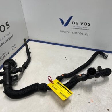 Peugeot 2008  Radiateurslang 2024 9848785180