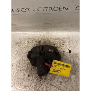 Citroen Xantia 1.9 TD X,SX Remklauw (Tang) rechts-voor DHX 1998 4400H2
