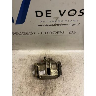 Peugeot 206 1.1 XN,XR Remklauw (Tang) rechts-voor HFX 2001 4400J3-441062