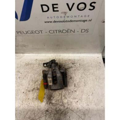 Peugeot 308 1.6 HDi 16V Rear brake calliper, right 9HX 2008 4401N7