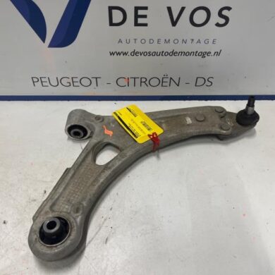DS Automobiles DS4  Front wishbone, right 2024 9815014380