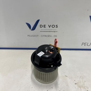 Citroen C4 1.2 Hybrid 145 Heating and ventilation fan motor 2025 9840566480