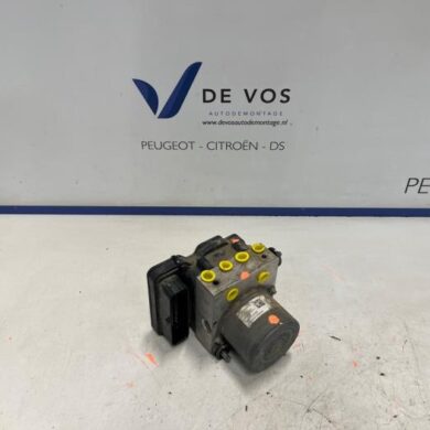 Peugeot 5008 1.6 BlueHDi 115 ABS pump BHX-BH01 2017 9825549780-1623141780-1682593080