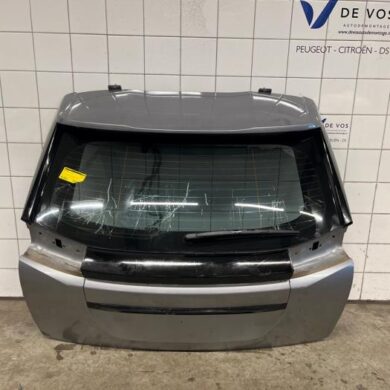 Peugeot 2008  Achterklep 2024 9831045880