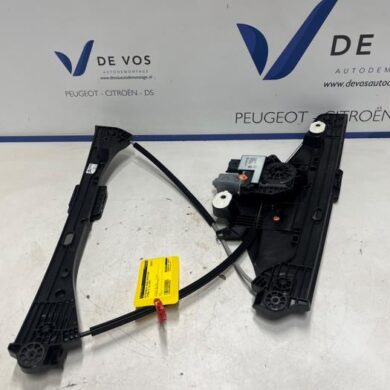 Citroen C4 1.2 Hybrid 145 Window mechanism 4-door, front right 2025 9832821580