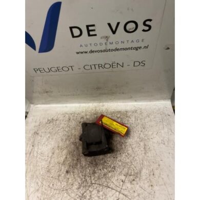 Citroen XM 2.0 i 16V Rear brake calliper, right RFV 1994 95651078