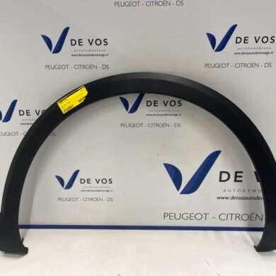 Citroen C4 1.5 Blue HDi 130 16V Wheel arch strip 2022 98329589XT