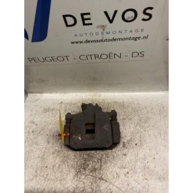 Citroen C4 1.6 16V Remklauw (Tang) rechts-voor NFU 2005 4400N3-1607375580