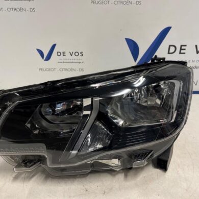 Peugeot Partner  Headlight, right 2023 9816826880