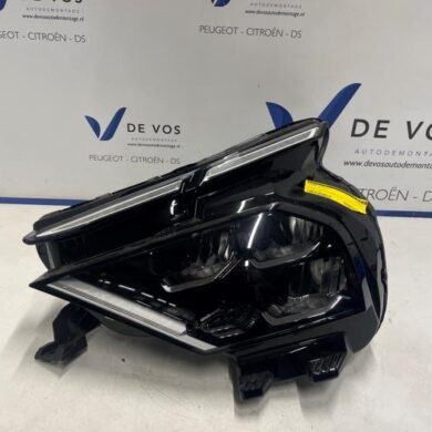 Citroen C4 1.5 Blue HDi 130 16V Headlight, left 2022 9830649480