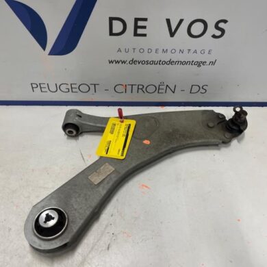 Opel Mokka 1.2 Turbo Hybrid 12V Draagarm rechts-voor 2025 9831682780-9830190580