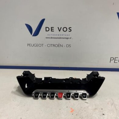 Peugeot 2008  Kachel Bedieningspaneel 2024 98531848XU