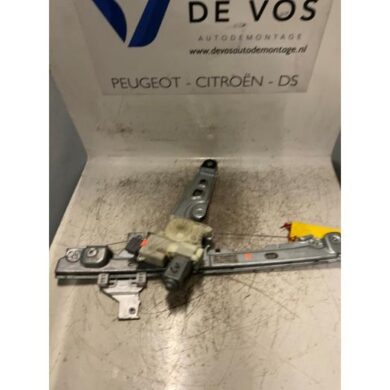 Peugeot 3008  Ruitmechaniek 4Deurs links-voor 2011 9221FF