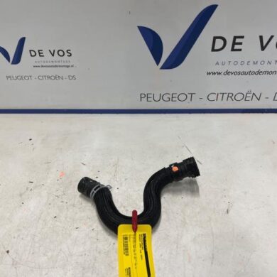 Peugeot 2008  Radiator hose 2024 9848785080