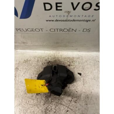 Citroen XM 2.1 Turbo D 12V Remklauw (Tang) links-voor P8C 1996 95659637-441013