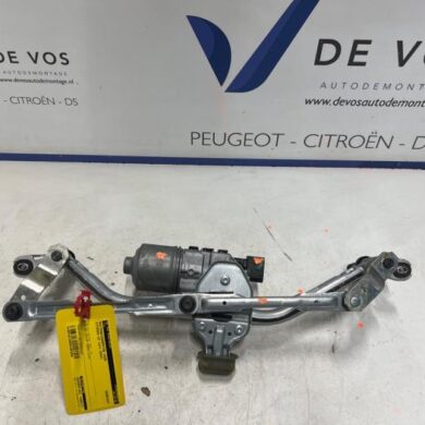 Citroen C3 1.2 12V e-THP PureTech 110 Front wiper motor 2024 9815497780