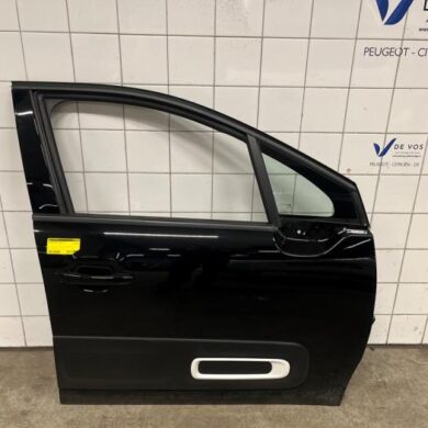 Citroen C3 1.2 12V e-THP PureTech 110 Front door 4-door, right 2024 9812674180