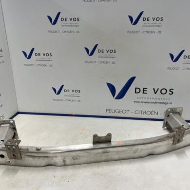 Peugeot 308 1.6 16V HYbrid 180 Front bumper frame 2023 9835954880